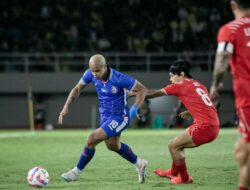 Arema Juara Piala Pemimpin Negara 2024 Usai Tekuk Borneo di Adu Tendangan penalti