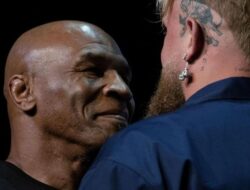 Andai Lawan Mike Tyson Muda, Jake Paul Dinilai Bakal Rasakan ‘Maut’