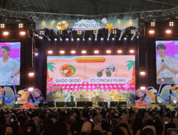 Wonwoo & Mingyu Heboh Buat Gado-gado-Es Cincau di Allo Bank Hangout
