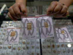 Harga Emas Antam Anjlok Lagi Hari Ini, Pada saat ini Rp1,8 Juta per Gram