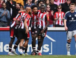 Hasil Liga Inggris: Brentford Lumat MU 4-3