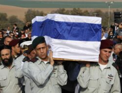 PM Israel Ini Dijuluki ‘Penjagal Beirut’, Tersiksa Koma 8 Tahun & Mati