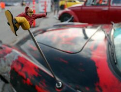 Kenapa Kendaraan Pribadi Baru Saat ini Bahkan Bahkan Tak Pakai Antena Tongkat Lagi?