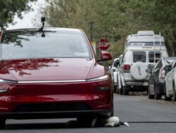 Tesla Mulai Uji Coba Robotaxi, Tarifnya Segini