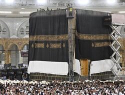 Kiswah Ka’bah Diganti, Tandai Tahun Baru Islam 1447 H