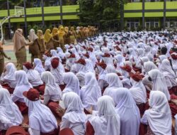 SIswa di Jabar Belajar Pukul 06.30 Mulai Juli 2025