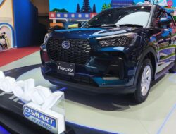 Daihatsu Umumkan Harga Rocky Hybrid Rp293,3 Juta Khusus di GIIAS 2025