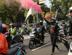 Aksi Ketidaksetujuan Ojol di Monas Ricuh Sore Ini