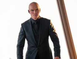 Jadi Lex Luthor di Superman, Nicholas Hoult Dibotakin Anak