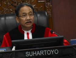 Pemohon Meninggal, MK Tak Terima Uji Materi Wamen Rangkap Jabatan