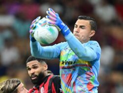 Emil Audero Brilian, Cremonese Permalukan AC Milan