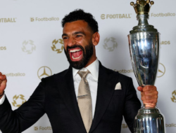 Salah Raih Hattrick PFA Player of The Year, Kalahkan Catatan Unggul Ronaldo