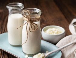 Apa yang Terjadi pada Tubuh saat Minum Kefir Setiap Hari?