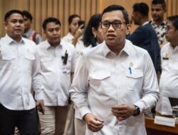 Abdul Karding Jelaskan Foto Domino Bareng Mantan Tersangka Pembalak Hutan