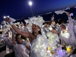 Sensasi Makan Malam Misterius ‘Diner En Blanc’ di New York
