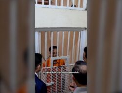 Momen Yusril Temui Delpedro di Sel Tahanan