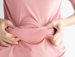 8 Buah Ini Ampuh Bakar Lemak Perut dalam Sebulan