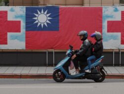 Taiwan Bikin Buku Panduan buat Warga Siaga Konflik Bersenjata dengan China