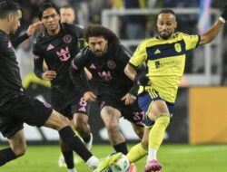 Messi Cs Digilas Nashville, Mascherano Menahan Marah