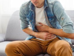 Tiba-tiba Ingin BAB? Begini Trik Menahannya Tanpa Tersiksa