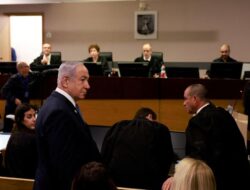 Netanyahu Perdana Muncul di Lembaga Peradilan usai Minta Ampun dari Kepala Negara